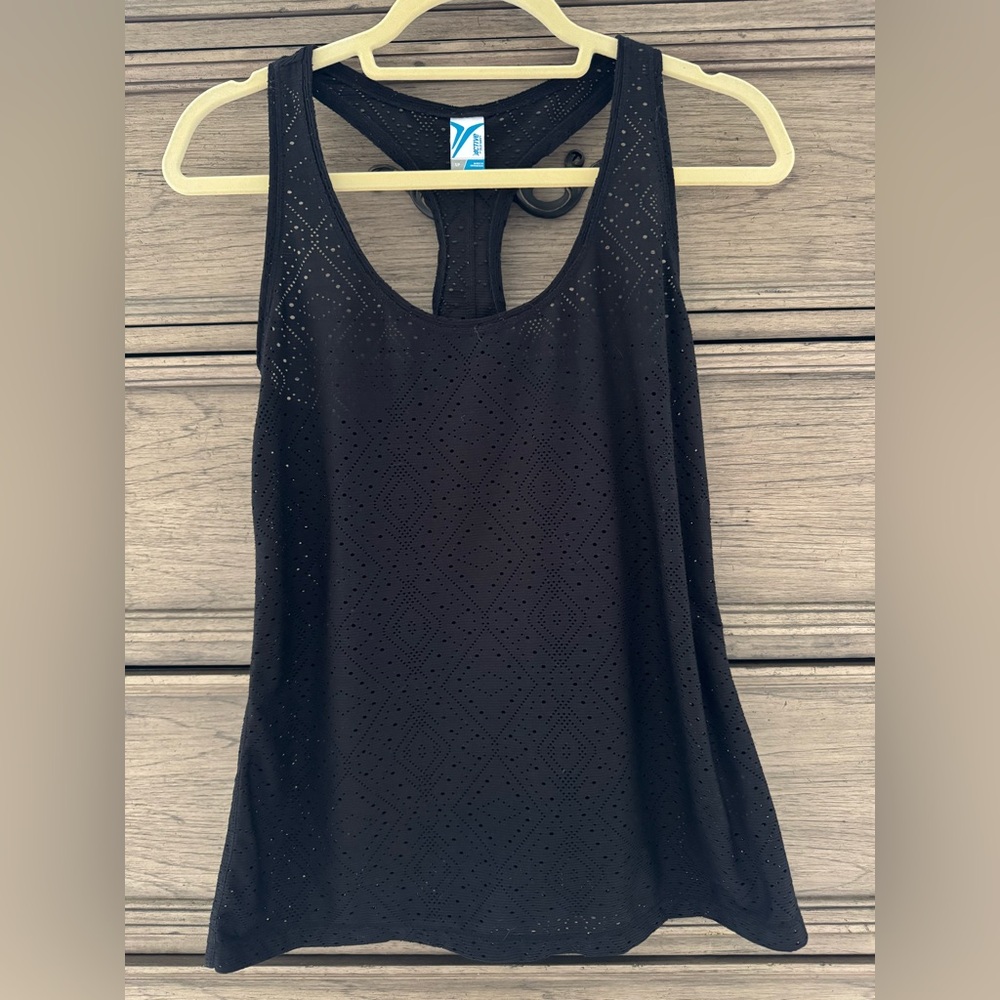 5 for $25 Old Navy Active Black Cut Out Tank Top EUC Athletic Racerback Small